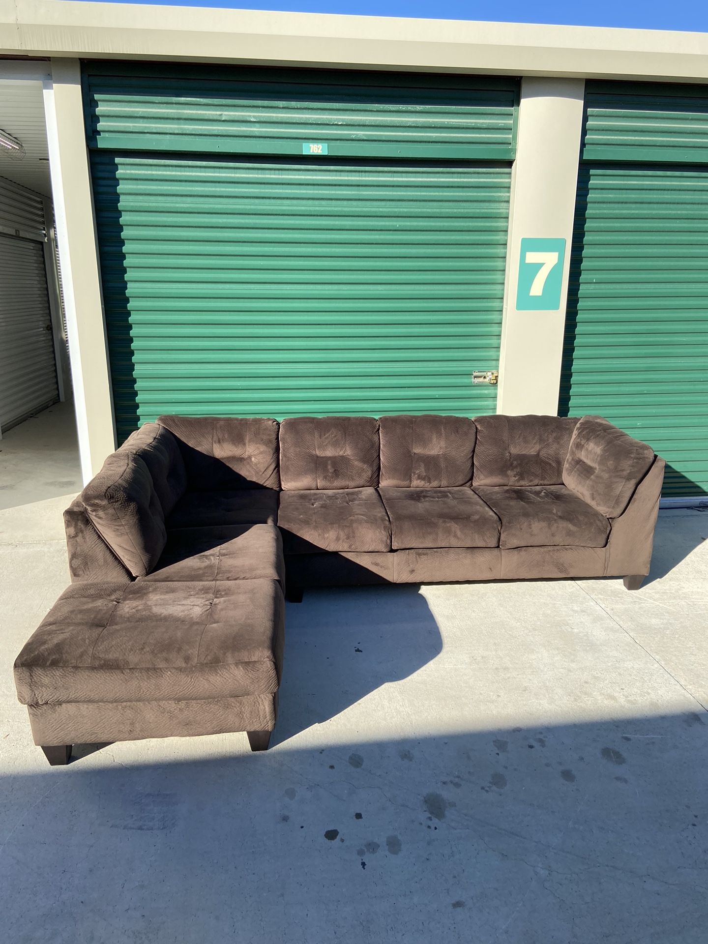 Brown Microfiber Sectional Couch Sofa for Sale in San Antonio, TX OfferUp