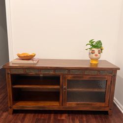 Media Console Table (Raymour Flanigan)