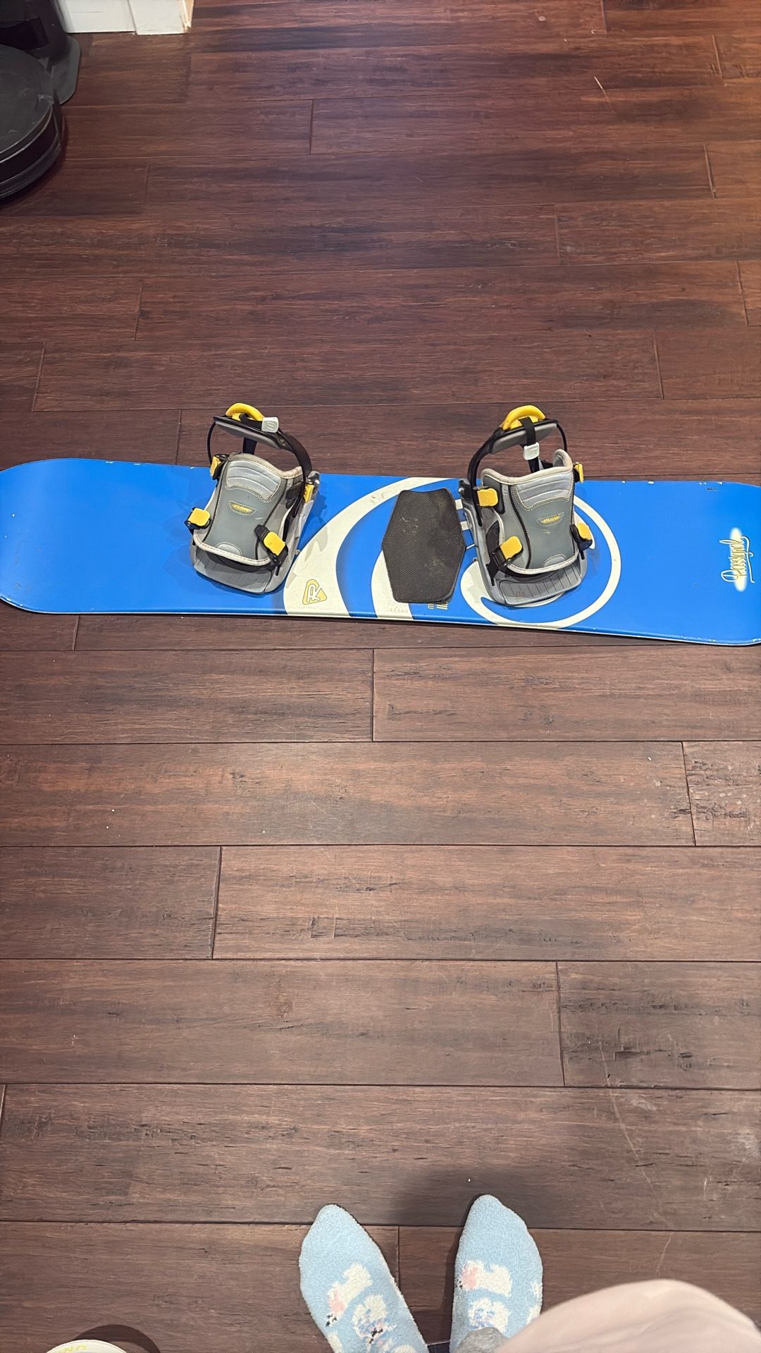 Kids snowboard