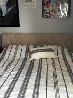 Queen Bed 