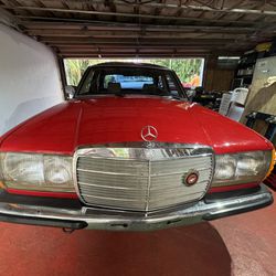 Antique 4- Door Mercedes-Benz