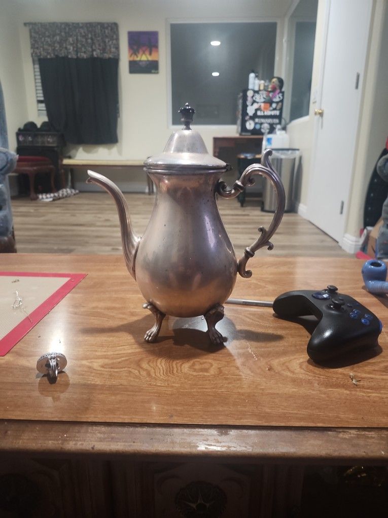 Vontage Tea Where