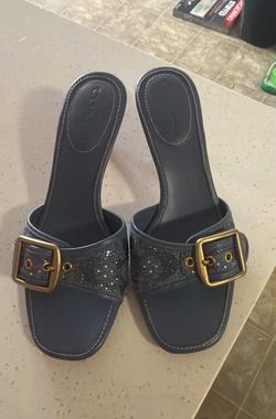 coach heels