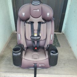 Safety First Convertible Car Seat Expires 2031