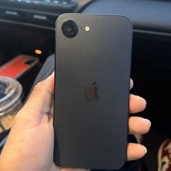 iPhone 16 E Black 