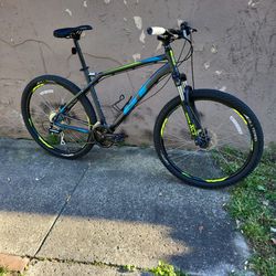 New Condition Gt Mountain Bike 