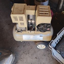 Air Compressor 