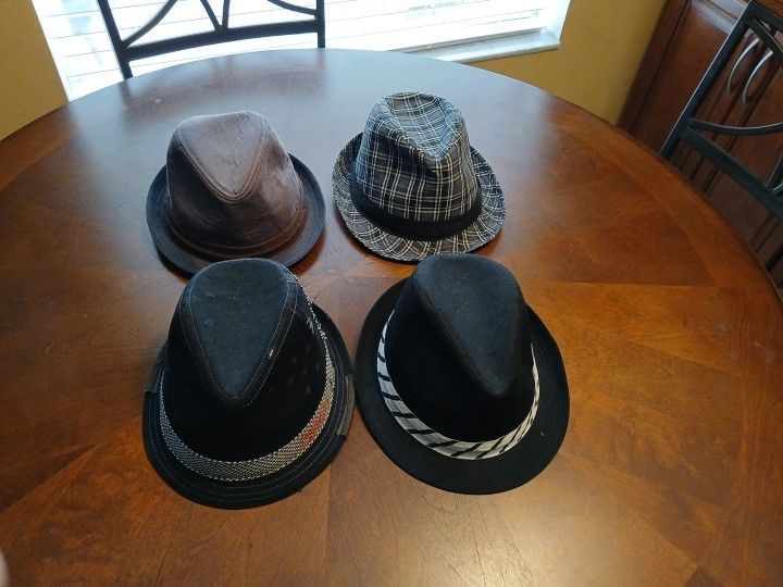 4 Men Daniel.Cremiux Hats
