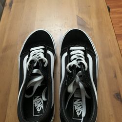 Girls Vans Shoes Size 4.0 Youth Size