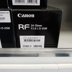 Canon 24-70mm F/2.8 