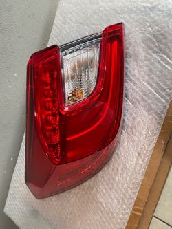 2018-2022 Honda Accord left tail light