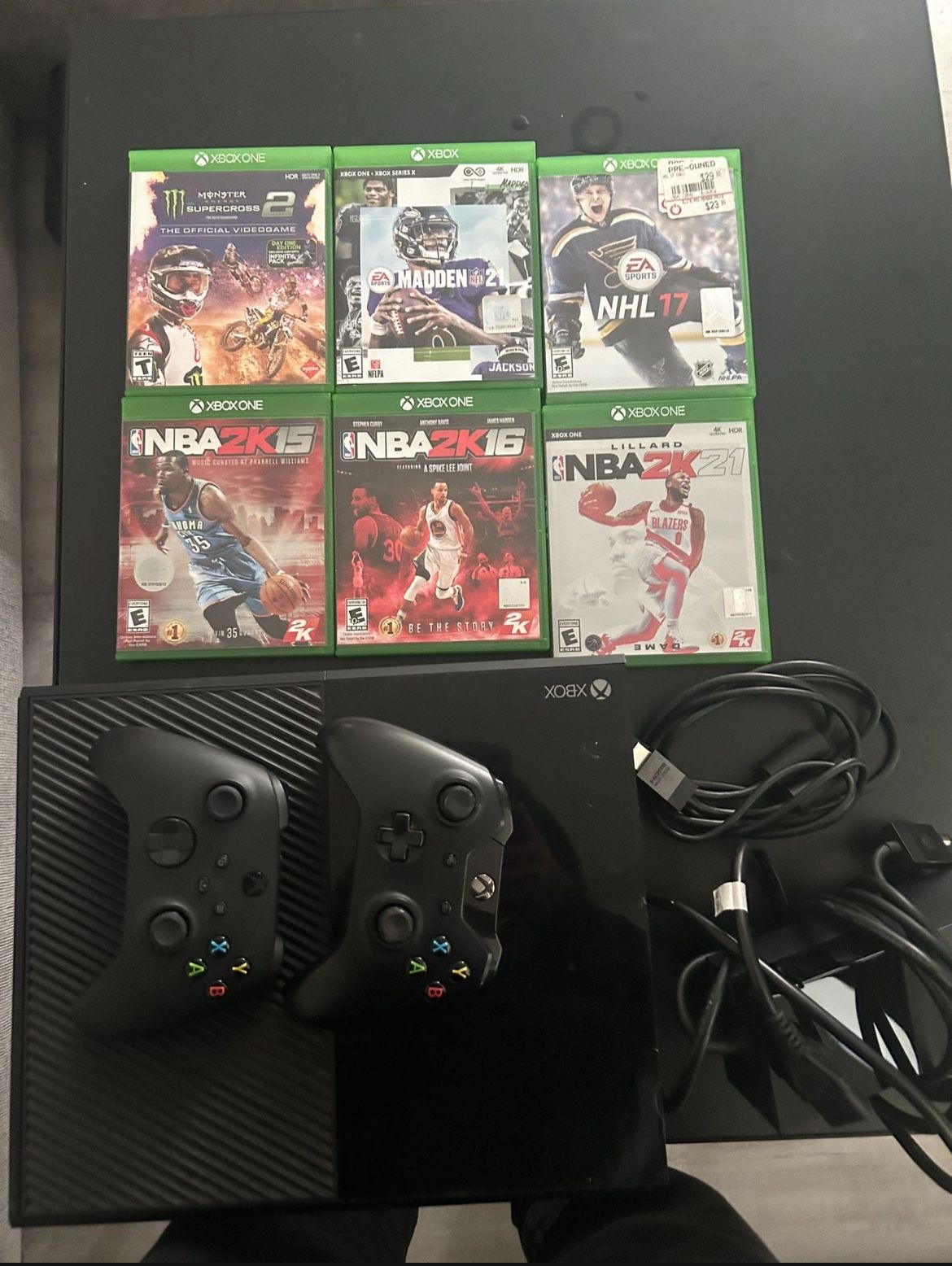 Xbox 2 Controllers 6 Games All Cords