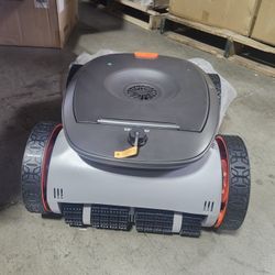 Robotic Pool Cleaner 