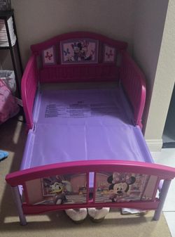 Minnie Mouse Toddler Bed