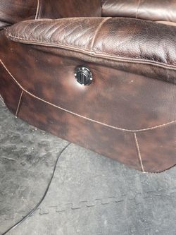 Recliner chairs