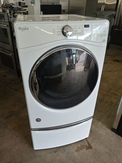 Whirlpool dryer on pedestal - Free delivery