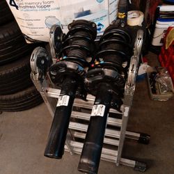 Shock Struts VOLKS WAGEN JETTA 2012