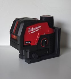 Milwaukee M12 Laser 3622-20 with 1.5ah battery
