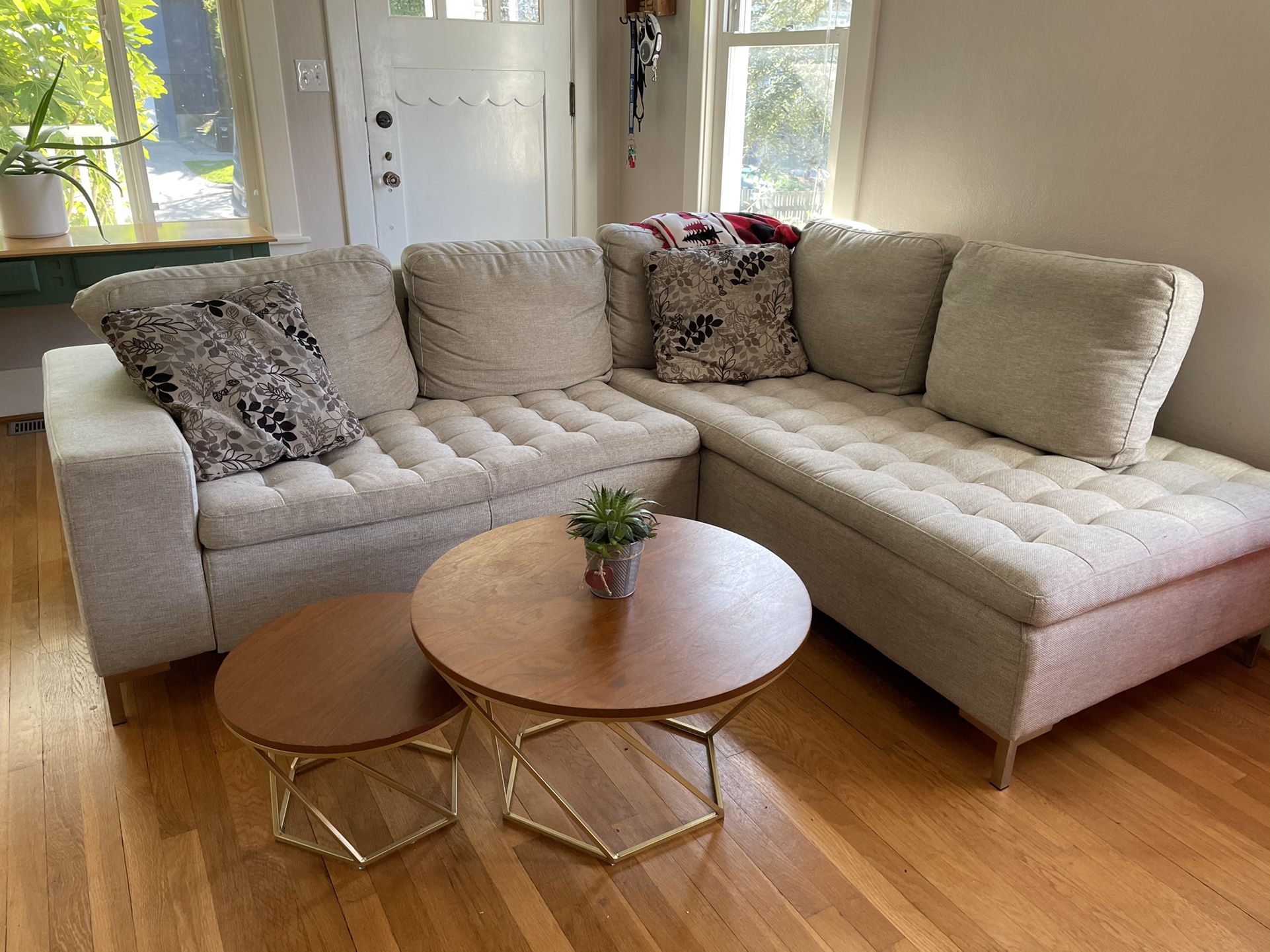 Kasala Chaise Couch For Sale! for Sale in Seattle, Washington OfferUp