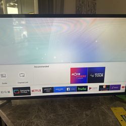 Samsung led smart tv 32”