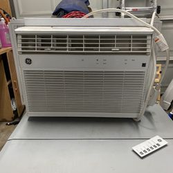 GE Window Air Conditioner - Large