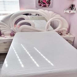 Beautiful Head Board W/ Matching Side Dressers & Vanity Mirror