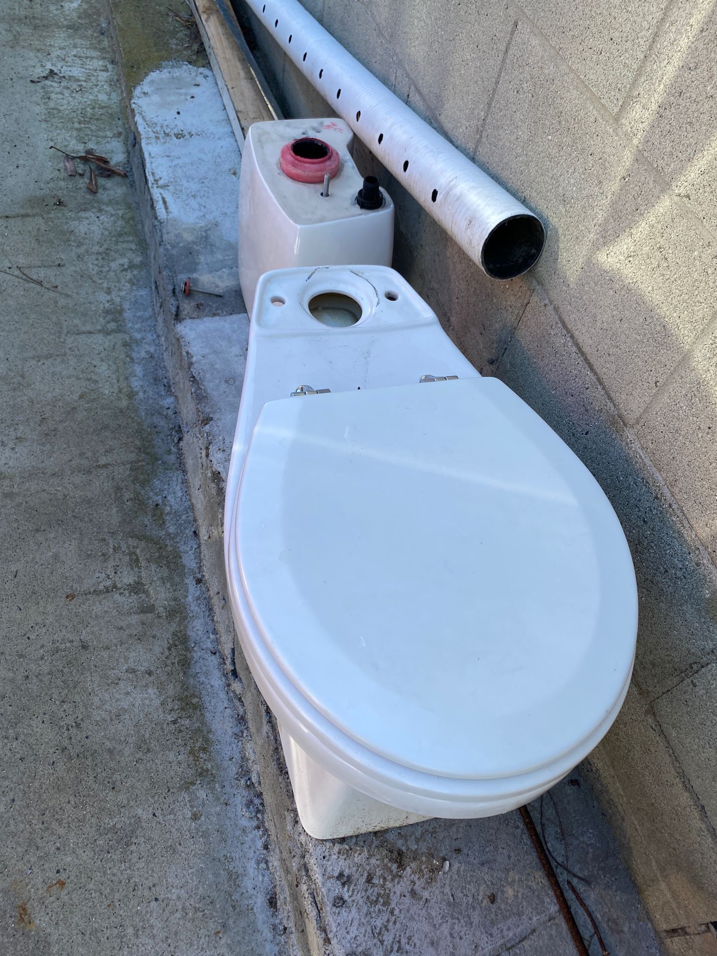 Toilet water miser