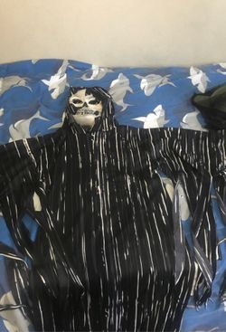 Scary ghost size 12-14 kids