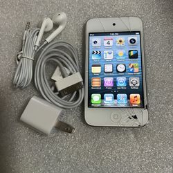 Apple iPod Touch 4th Generation 8gb White 