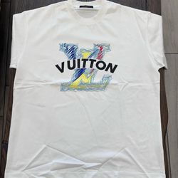 LOUIS VUITTON T-shirt