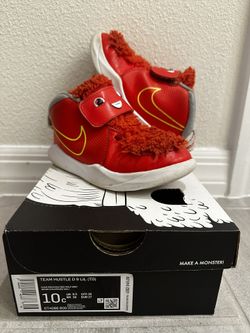 Nike Team Hustle 10c