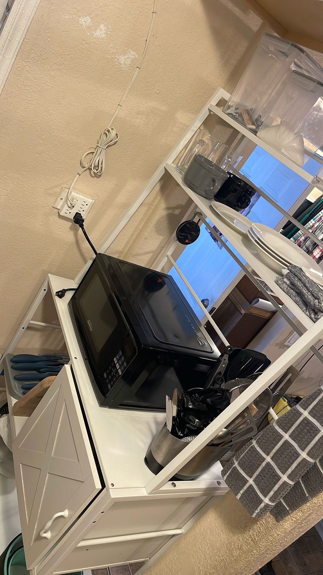 Kitchen Shelve $50🤑