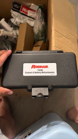 Robinair coolant & battery refractometer