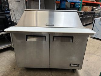 2 Door Cold food prep table refrigerator cooler commercial nsf topping station commercial restaurant on wheels 115v New Cutting Boards and pans