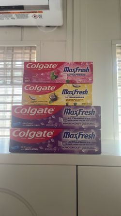 Colgate MaxFresh Bundle