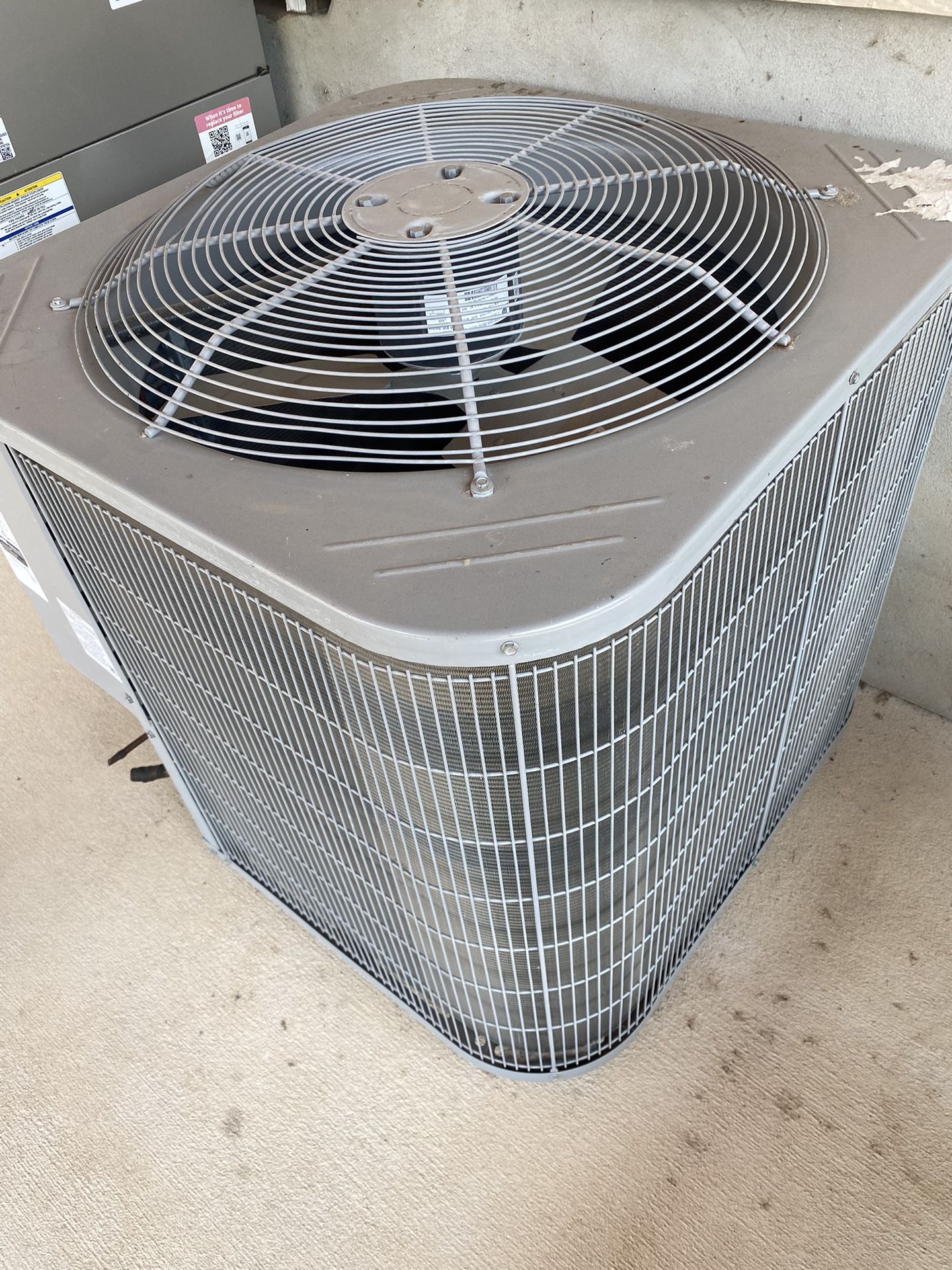 2.5 Ton Carrier Heat Pump Condenser And Air Handler for Sale in San  Antonio, TX - OfferUp