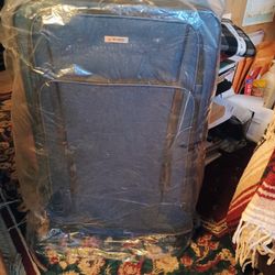 Tag Freehold Softeside Spinner Large 27in Luggage 