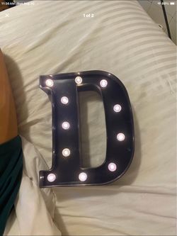 Light up letter D