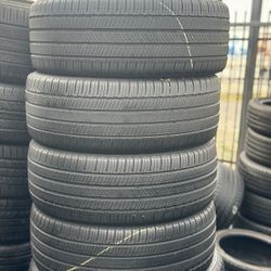 SET OF TIRE 235 45 18 MICHELIN 85% LIFE