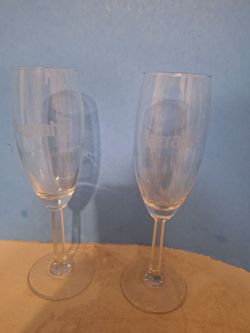 .Harrah's Branded Champagne Flutes - Pair-$8.00