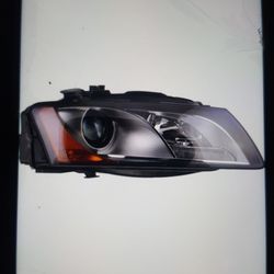 Audi Passenger Side Headlight