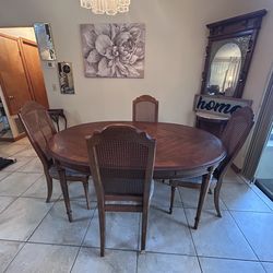 Dining room table