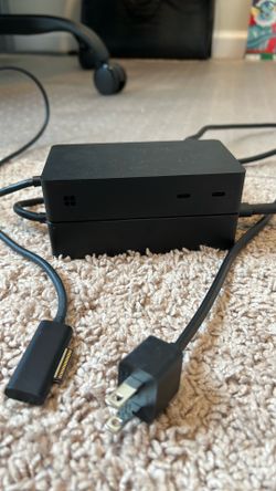 Microsoft Surface Dock 2