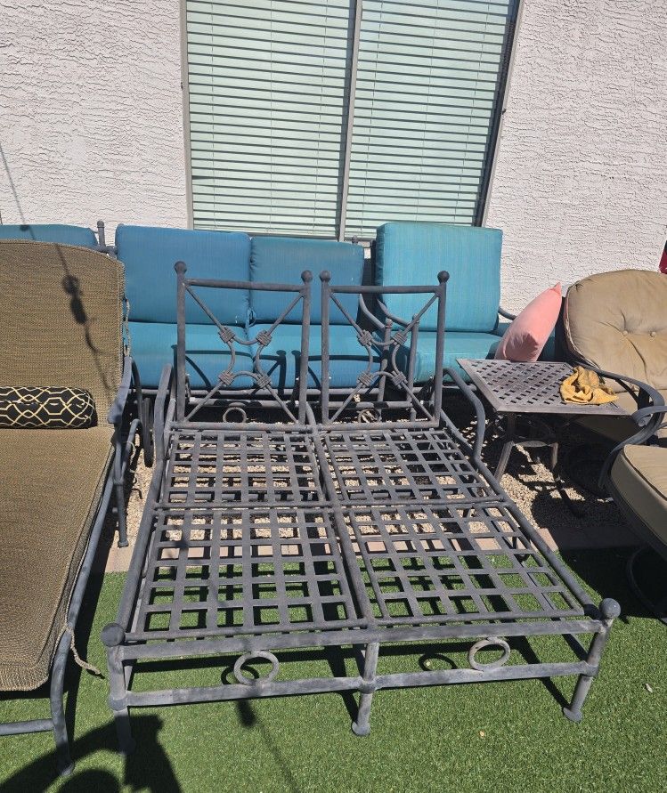 $400 BIG LOUNGE CHAIR Great Quality