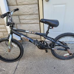 Haro F4 BMX bike.