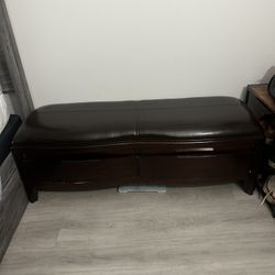 LEATHER BENCH