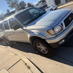 Toyota Tacoma  clean title