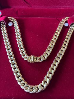 10k GoldCuban Link Chain Necklace $3950