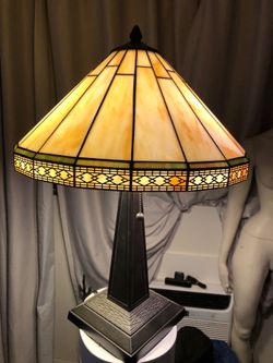 Vintage Tiffany-Style Mission Stained Glass Table Lamp
