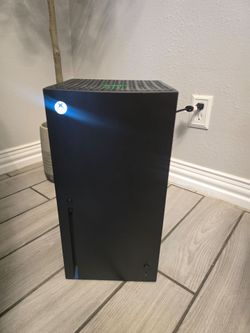 X box mini fridge (thermoelectric cooler)
